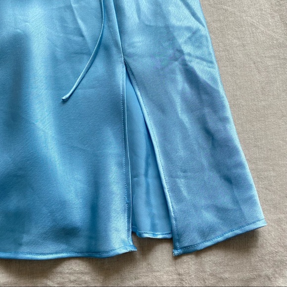 LA SENZA Satin Front Tie Camisole Nightie - Picture 6 of 10